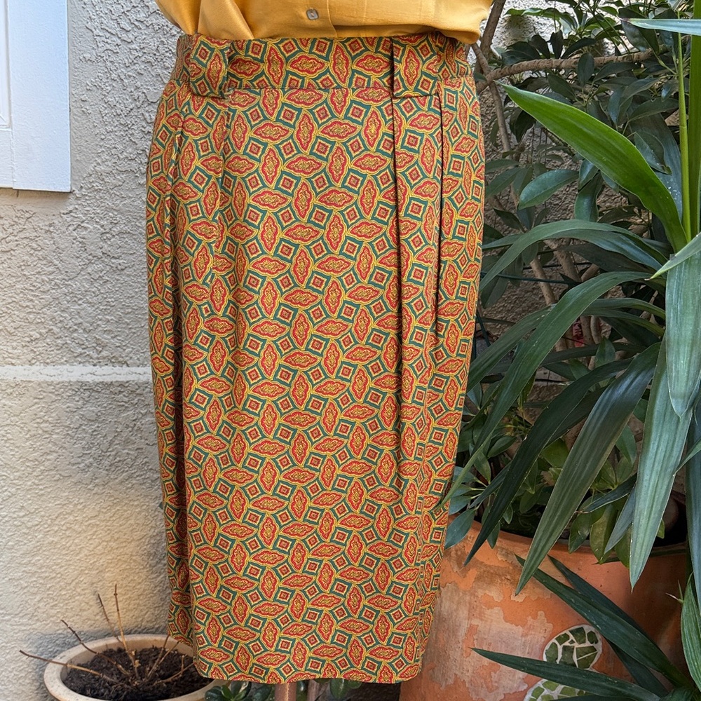 Vintage Jones New York Orange Geometric Rayon Midi Skirt with Pockets